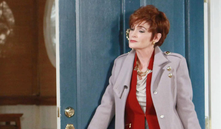 General Hospital star Carolyn Hennesy joins Netflix series Gilmore Girls